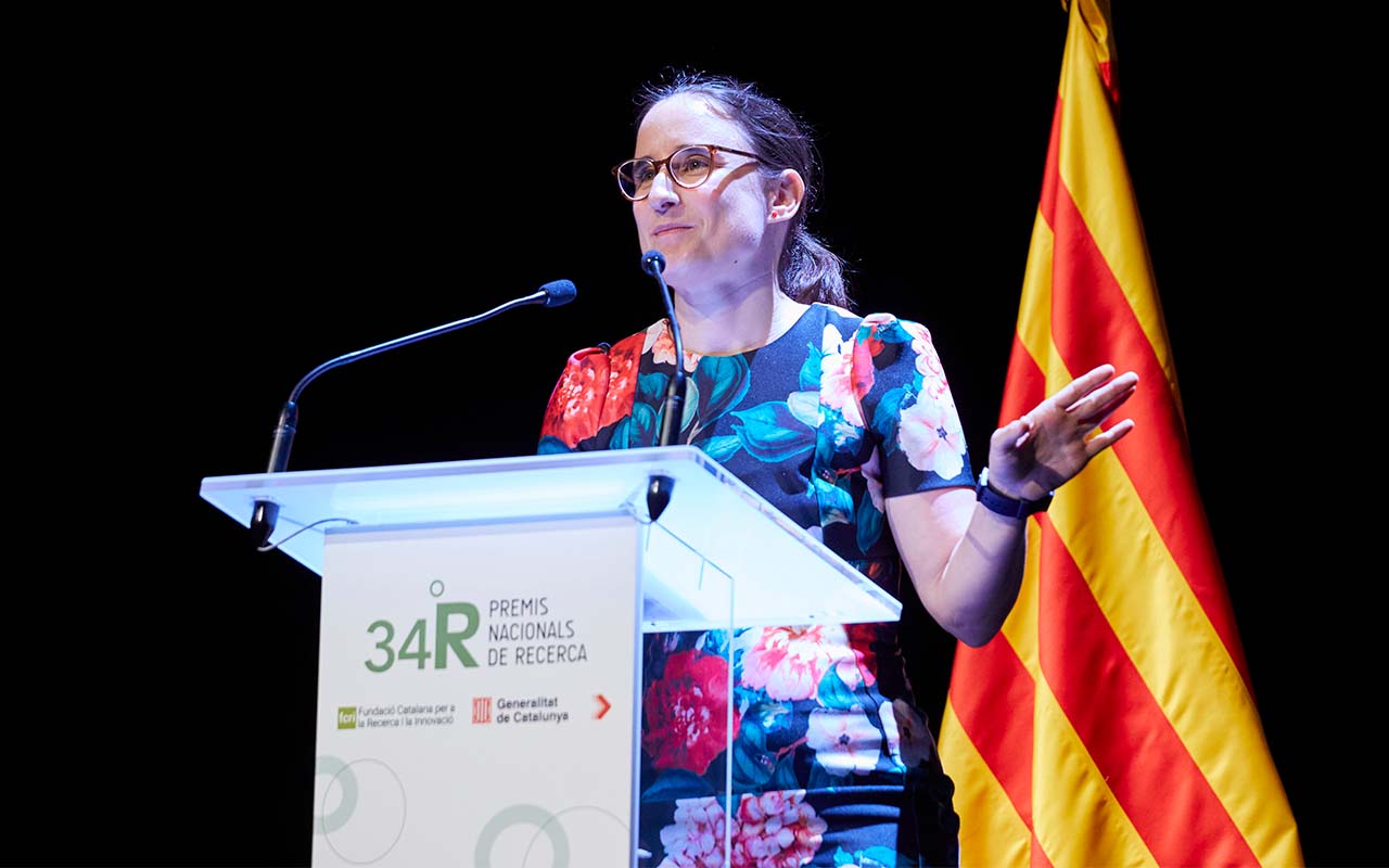 Mar Reguant speaks at the award ceremony for the Catalan National Research Prizes